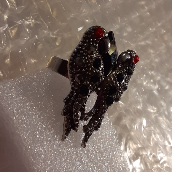 Parrots Rhinestones Ring - Picture 3 of 5
